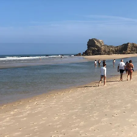 Porta Da - Paredes Da Vitória Apartamento *